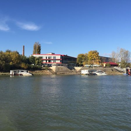 Nemo Hotel Braila Bagian luar foto