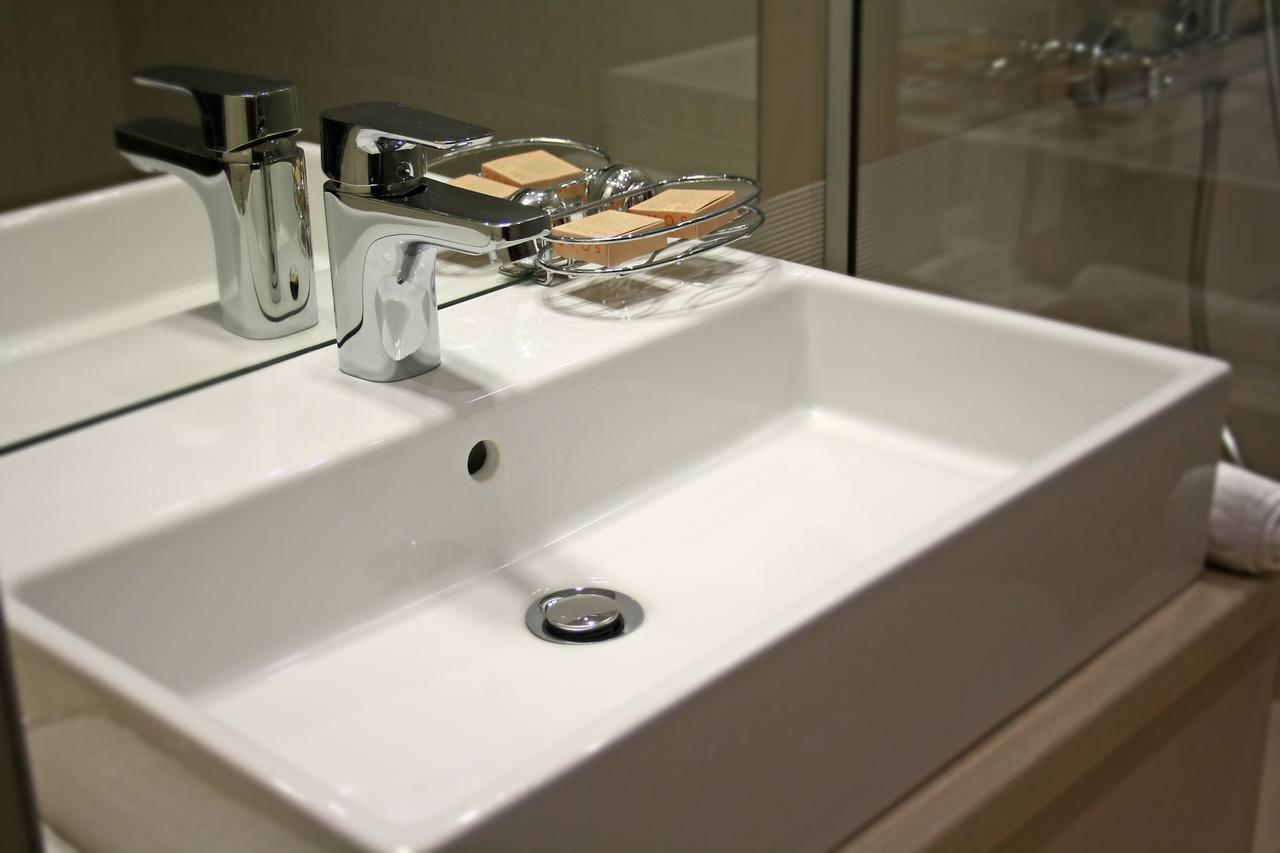 Nemo Hotel Braila Bagian luar foto