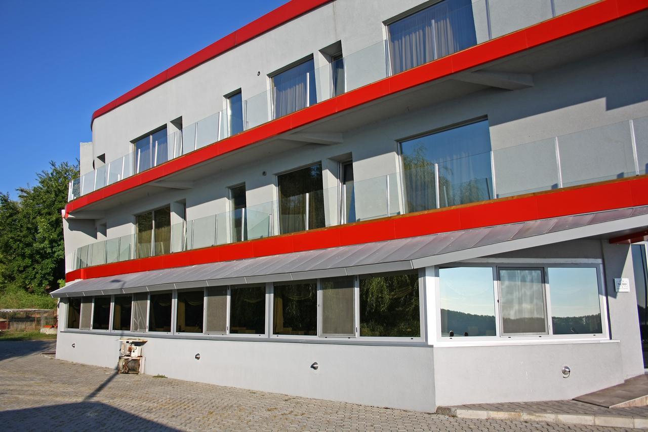 Nemo Hotel Braila Bagian luar foto
