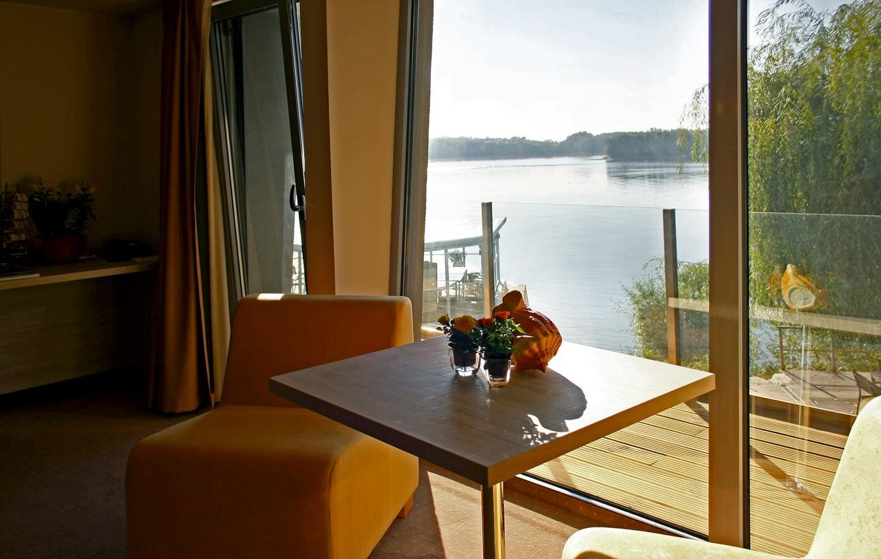 Nemo Hotel Braila Bagian luar foto