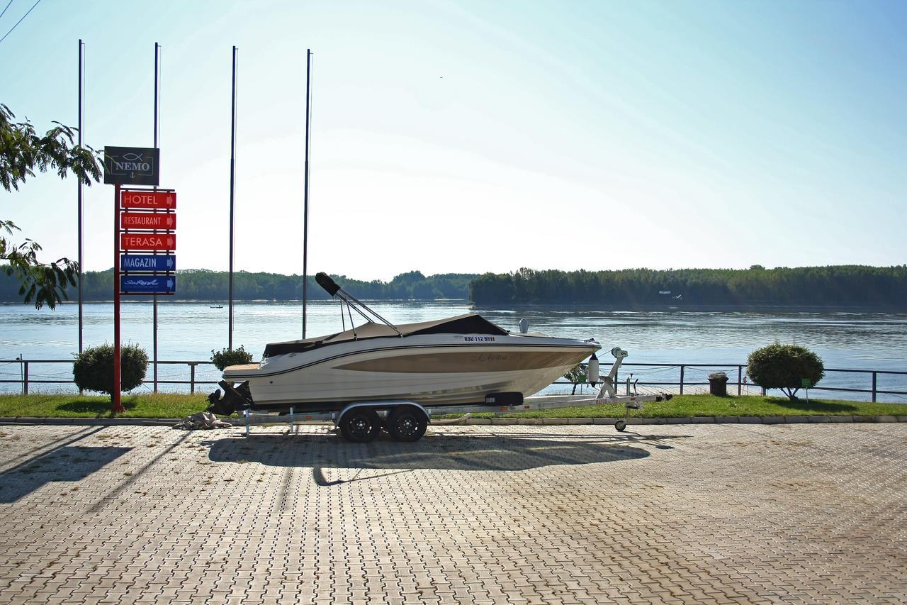 Nemo Hotel Braila Bagian luar foto